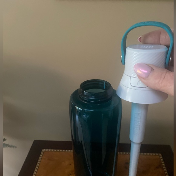 Brita Filter Water Bottle - Picture 4 of 6